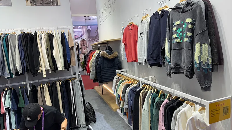 How Can Apparel Manufacturers Reduce Production Delays and Inventory Pressure?
